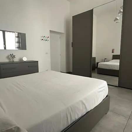 Toi * Brindisi